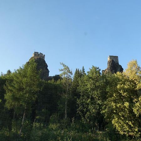 Hotel Trosky Troskovice ภายนอก รูปภาพ